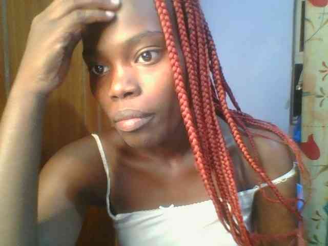 Sweet-petite Sweet-petite