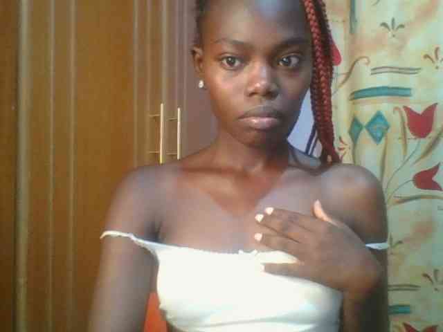 Sweet-petite Sweet-petite