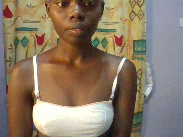 Sweet-petite Sweet-petite