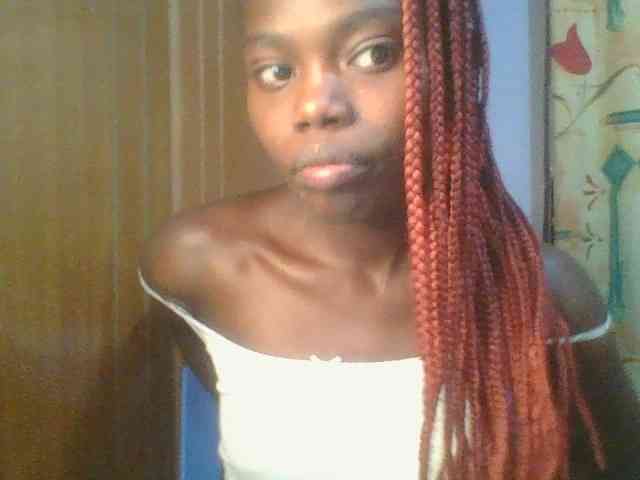 Sweet-petite Sweet-petite