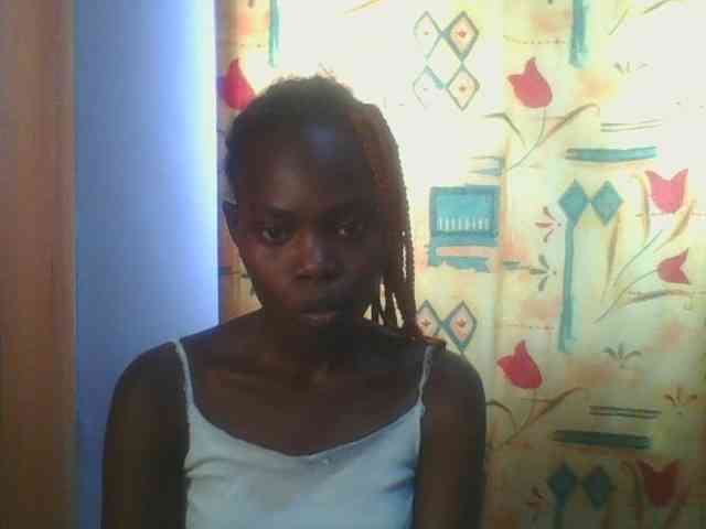 Sweet-petite Sweet-petite