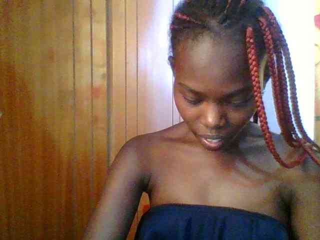 Sweet-petite Sweet-petite