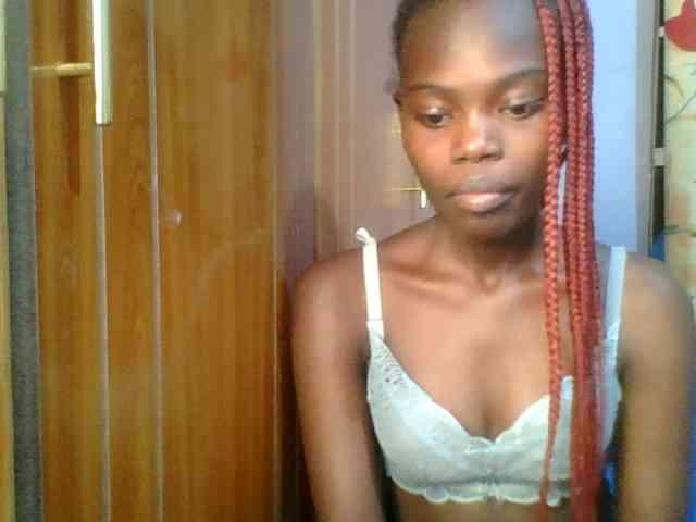 Sweet-petite Sweet-petite