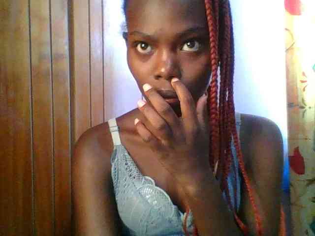 Sweet-petite Sweet-petite