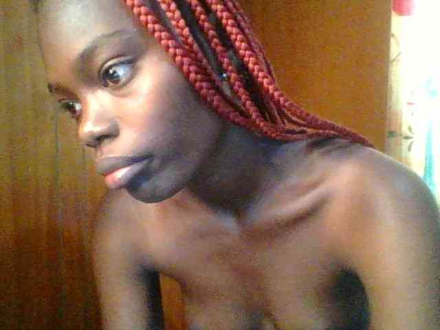 Sweet-petite Sweet-petite