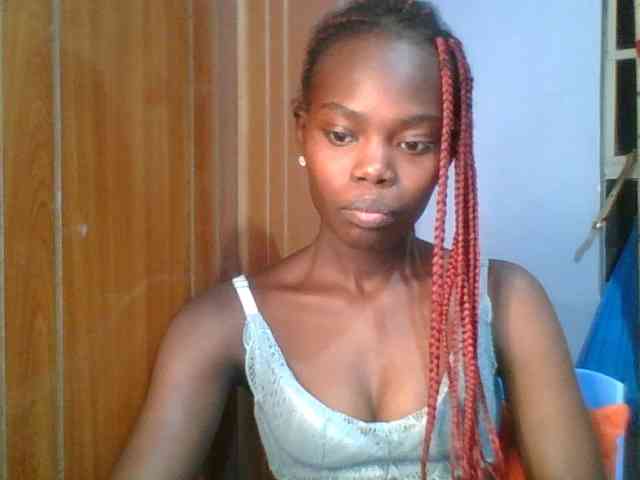 Sweet-petite Sweet-petite