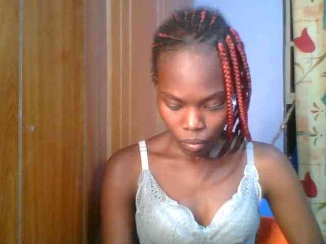 Sweet-petite Sweet-petite