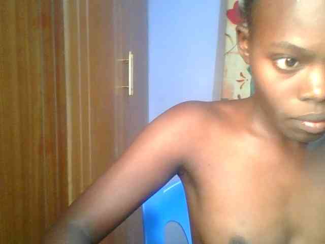 Sweet-petite Sweet-petite