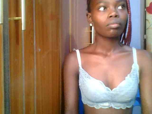 Sweet-petite Sweet-petite