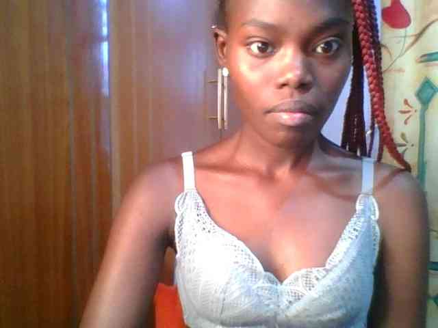 Sweet-petite Sweet-petite