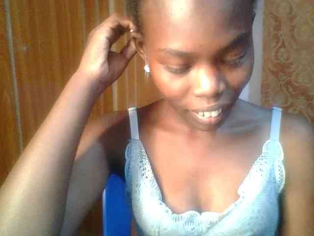 Sweet-petite Sweet-petite