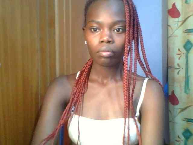 Sweet-petite Sweet-petite