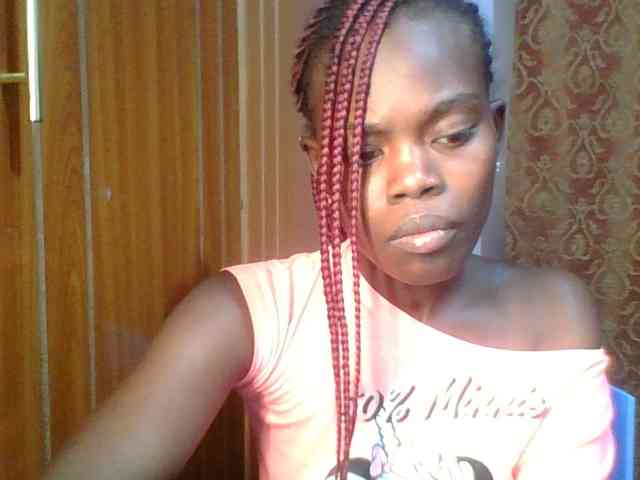 Sweet-petite Sweet-petite