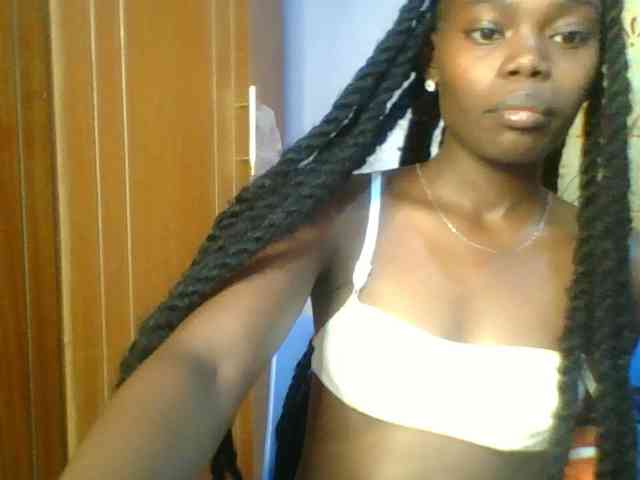 Sweet-petite Live Webcam on BongaCams