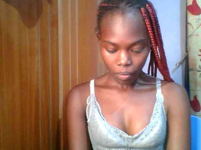 Sweet-petite Sweet-petite