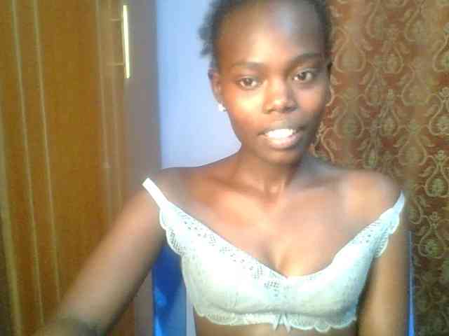 Sweet-petite Sweet-petite