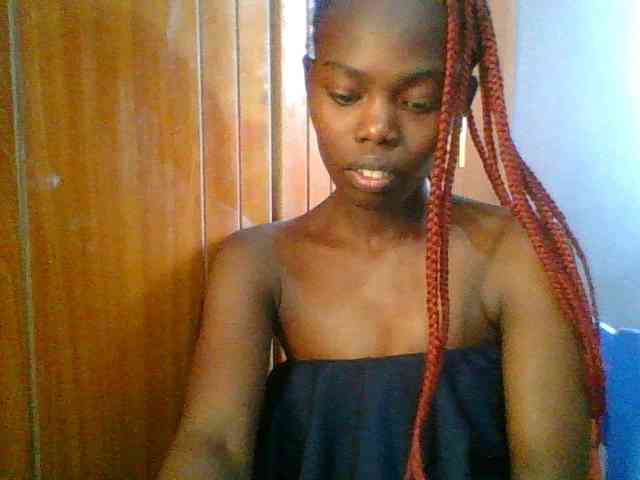 Sweet-petite Sweet-petite