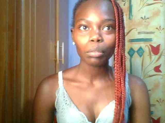 Sweet-petite Sweet-petite