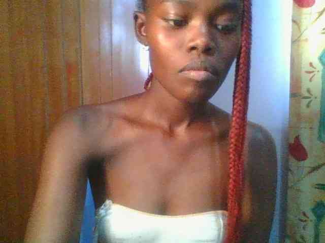 Sweet-petite Sweet-petite