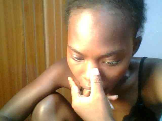 Sweet-petite Sweet-petite