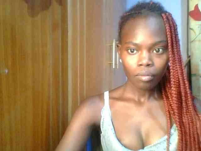 Sweet-petite Sweet-petite