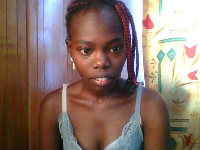 Sweet-petite Sweet-petite