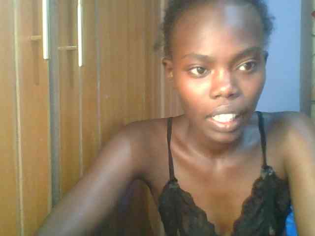 Sweet-petite Sweet-petite