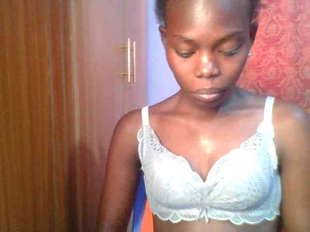 Sweet-petite Sweet-petite