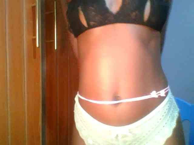 Sweet-petite Sweet-petite