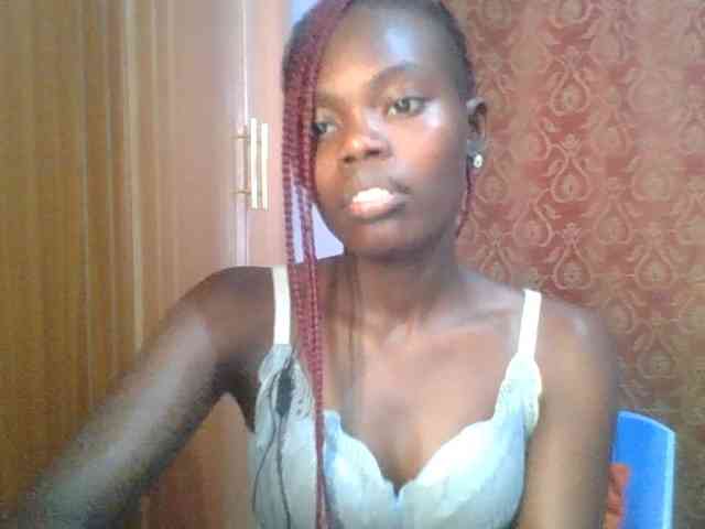 Sweet-petite Sweet-petite