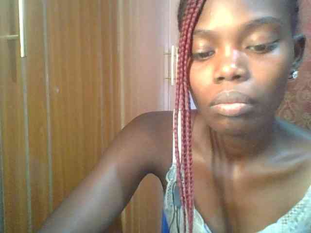 Sweet-petite Sweet-petite