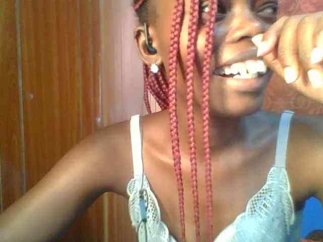 Sweet-petite Sweet-petite