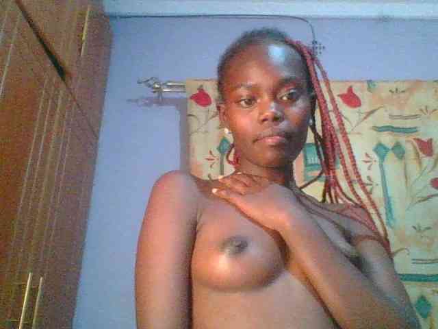 Sweet-petite Sweet-petite