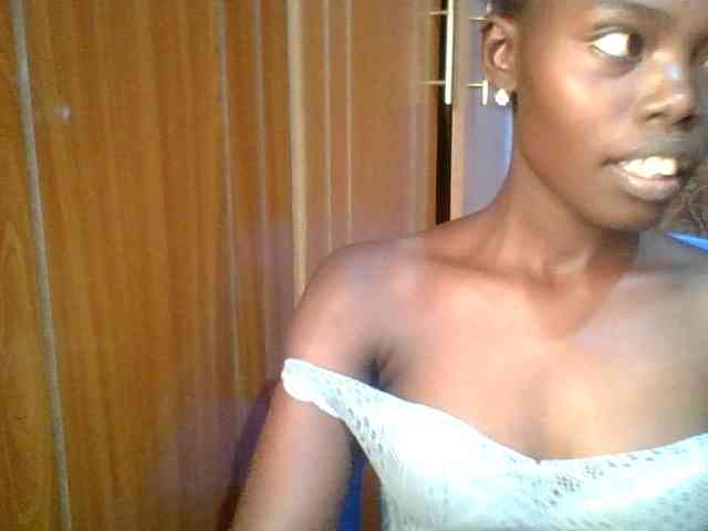 Sweet-petite Sweet-petite