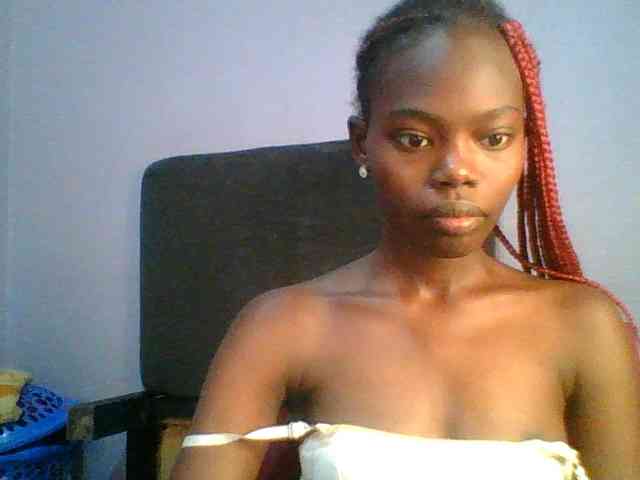 Sweet-petite Sweet-petite