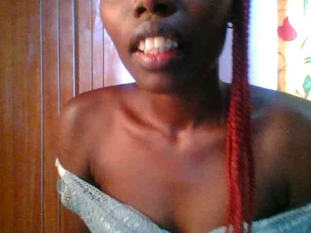 Sweet-petite Sweet-petite