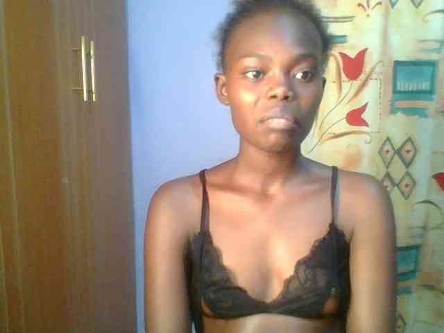 Sweet-petite Live Webcam on BongaCams