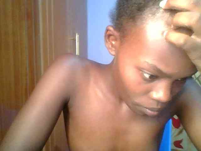 Sweet-petite Sweet-petite