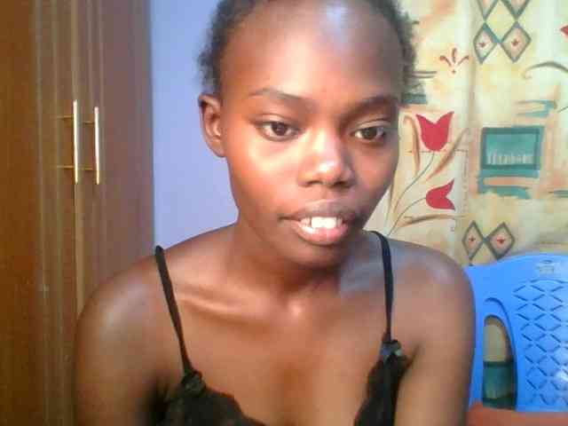 Sweet-petite Sweet-petite