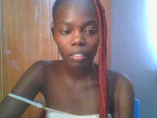 Sweet-petite Sweet-petite