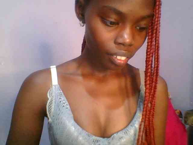 Sweet-petite Sweet-petite