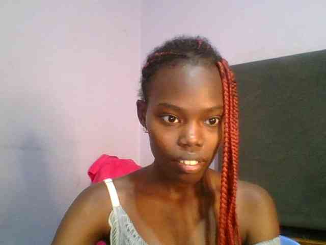 Sweet-petite Sweet-petite