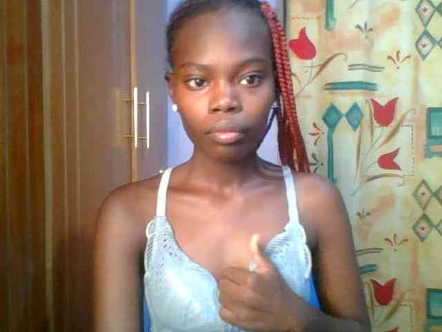 Sweet-petite Sweet-petite