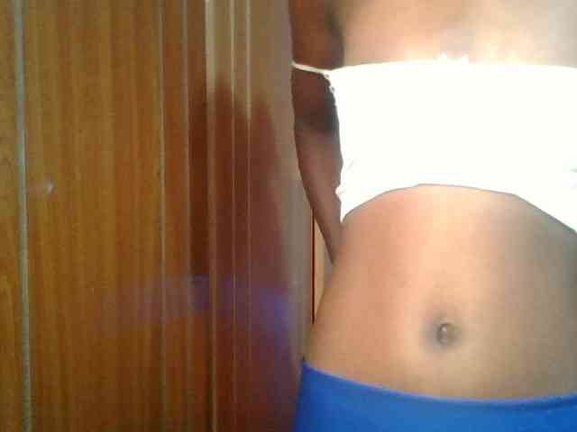 Sweet-petite Sweet-petite