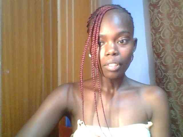 Sweet-petite Sweet-petite