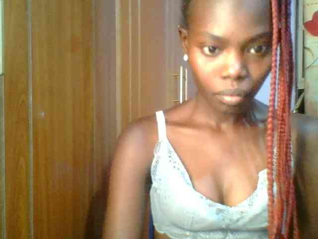 Sweet-petite Sweet-petite