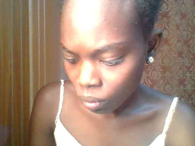 Sweet-petite Sweet-petite