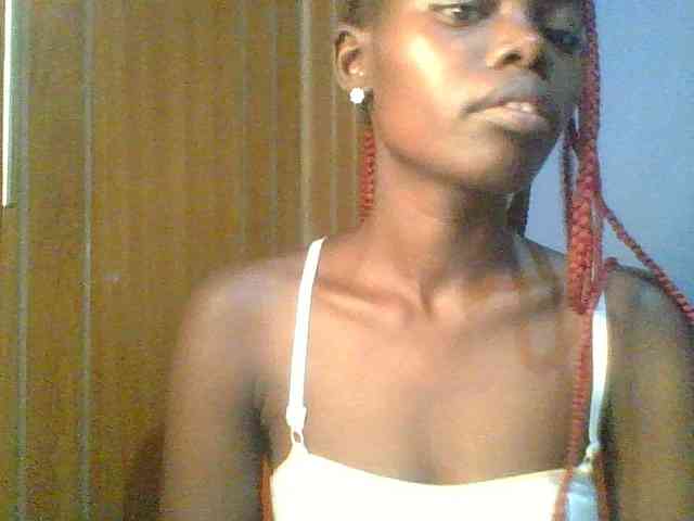 Sweet-petite Sweet-petite