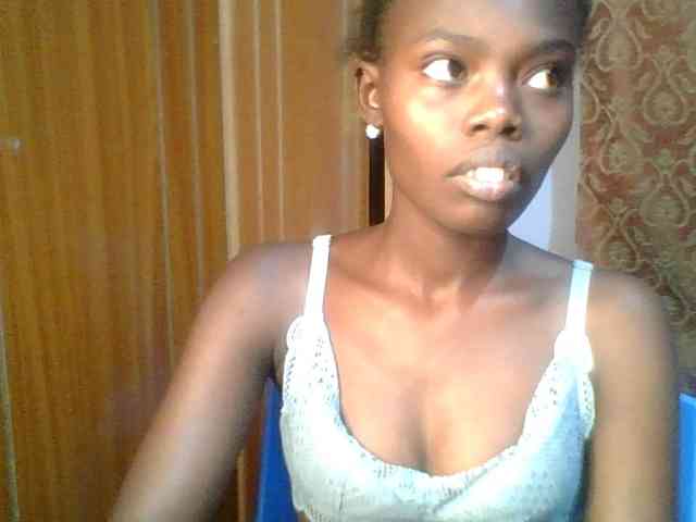 Sweet-petite Sweet-petite