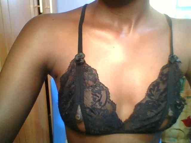 Sweet-petite Sweet-petite